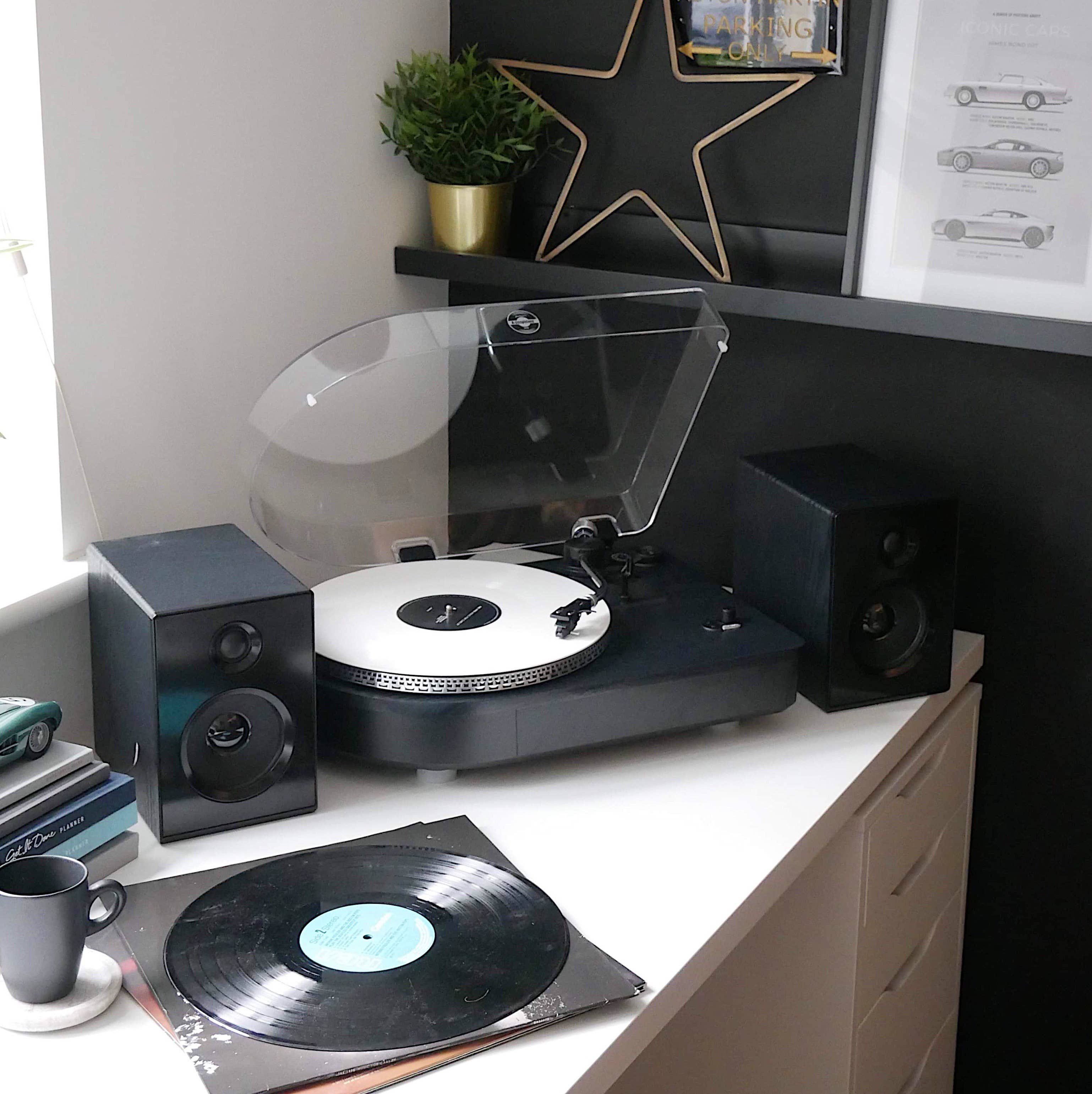 Camden Luxury Vinyl Record Player with Bluetooth