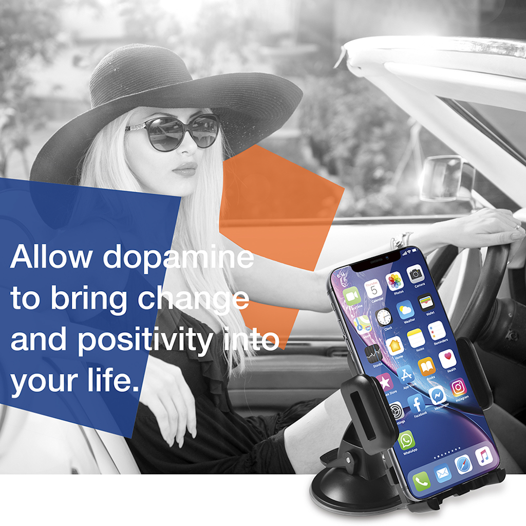 The 360° Windshield Phone Car Mount from Dausen can be used with all iPhones and all smartphones, perfect for navigation uses on the phone maps.