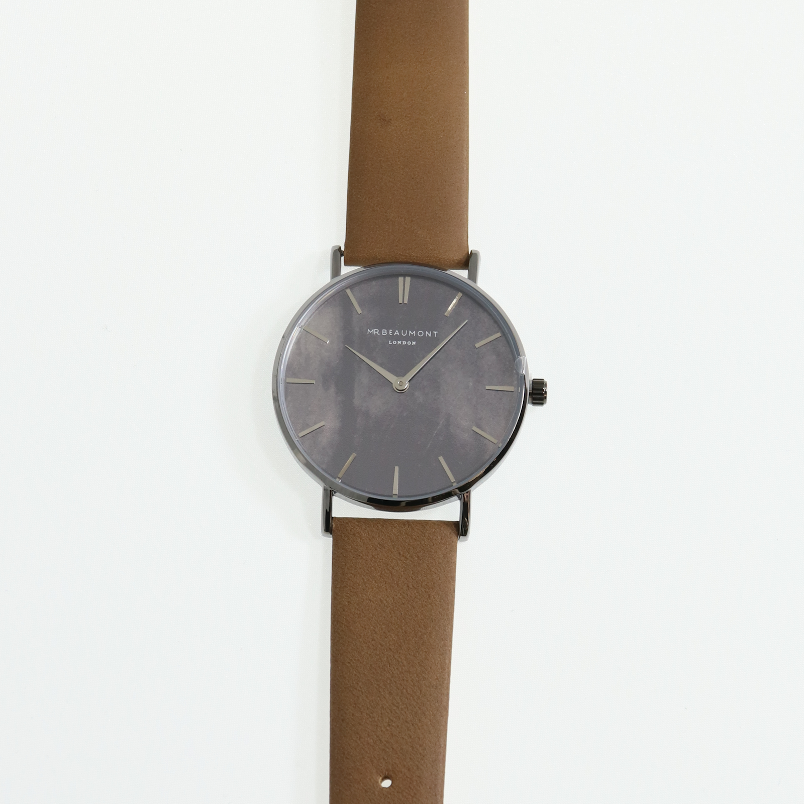Have a better track of time and improve your look with Mr Beaumont Mens Watch – Carbonised MB1805.1, this classic mens watch consists of a metallic silver case, a striking carbonised dial and silver details - all complemented by a genuine nappa leather strap in a beautiful tan colour