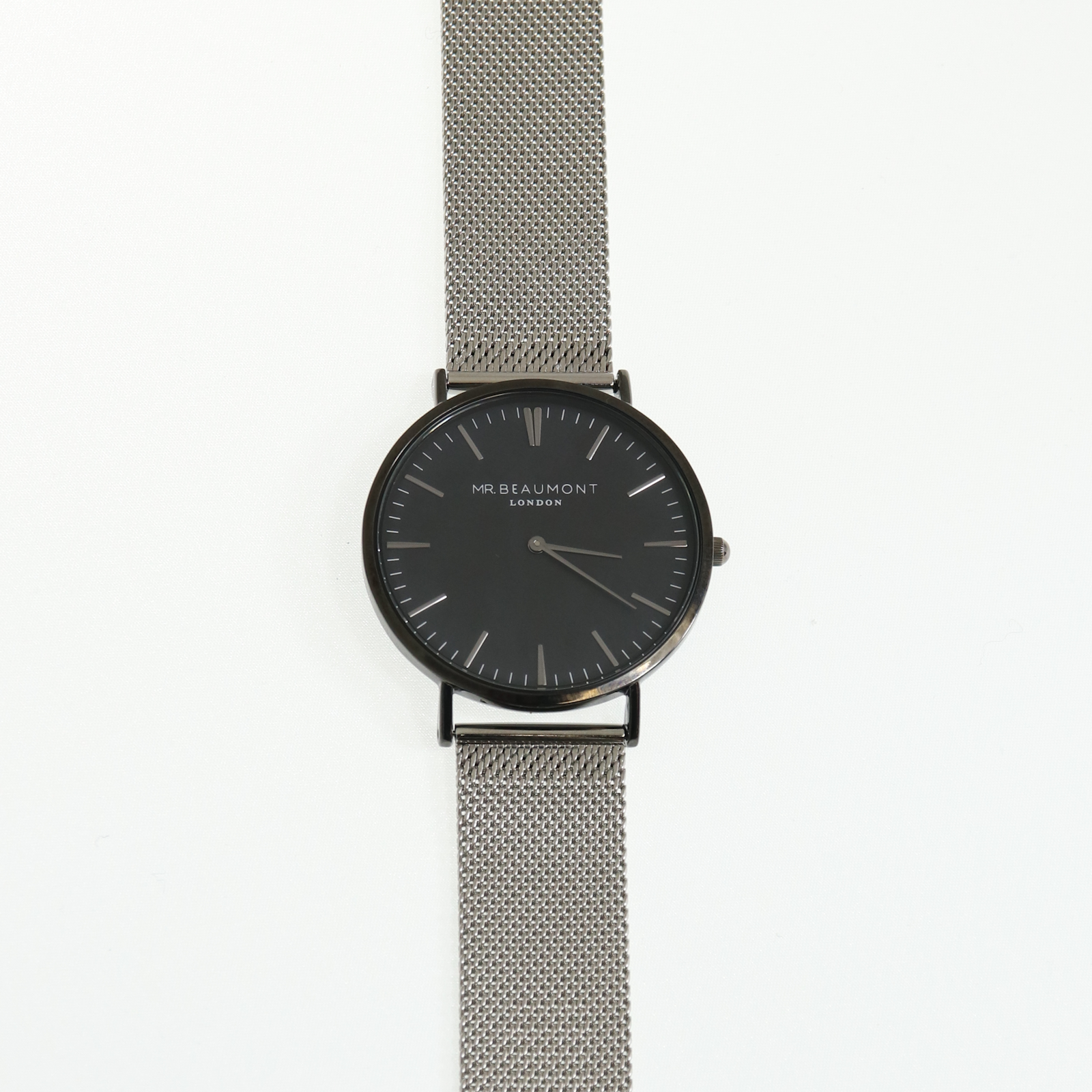 Make yourself visible with a timeless piece like our new Mr Beaumont Mens Watch – Black Case Mesh Silver MB1802.1, featuring an accurate quartz mechanism within a high quality 316L stainless steel case in silver, a black face with metallic silver details and a quick release stainless steel mesh strap in silver