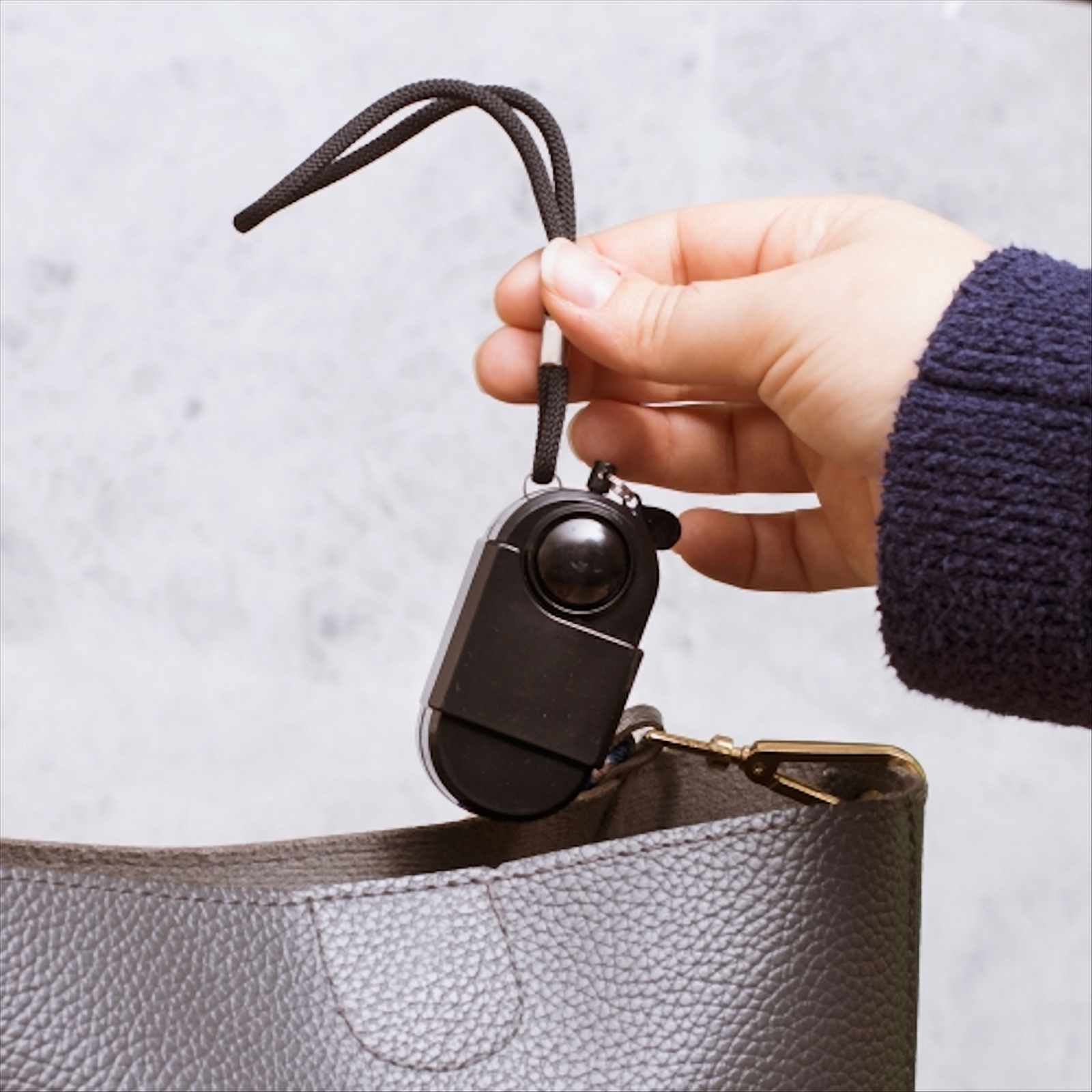 Safeguard Personal Travel Alarm. Just pull the cord or the wrist lanyard if you ever find yourself in a vulnerable situation and a 120db siren will instantly go on should you want to attract attention.