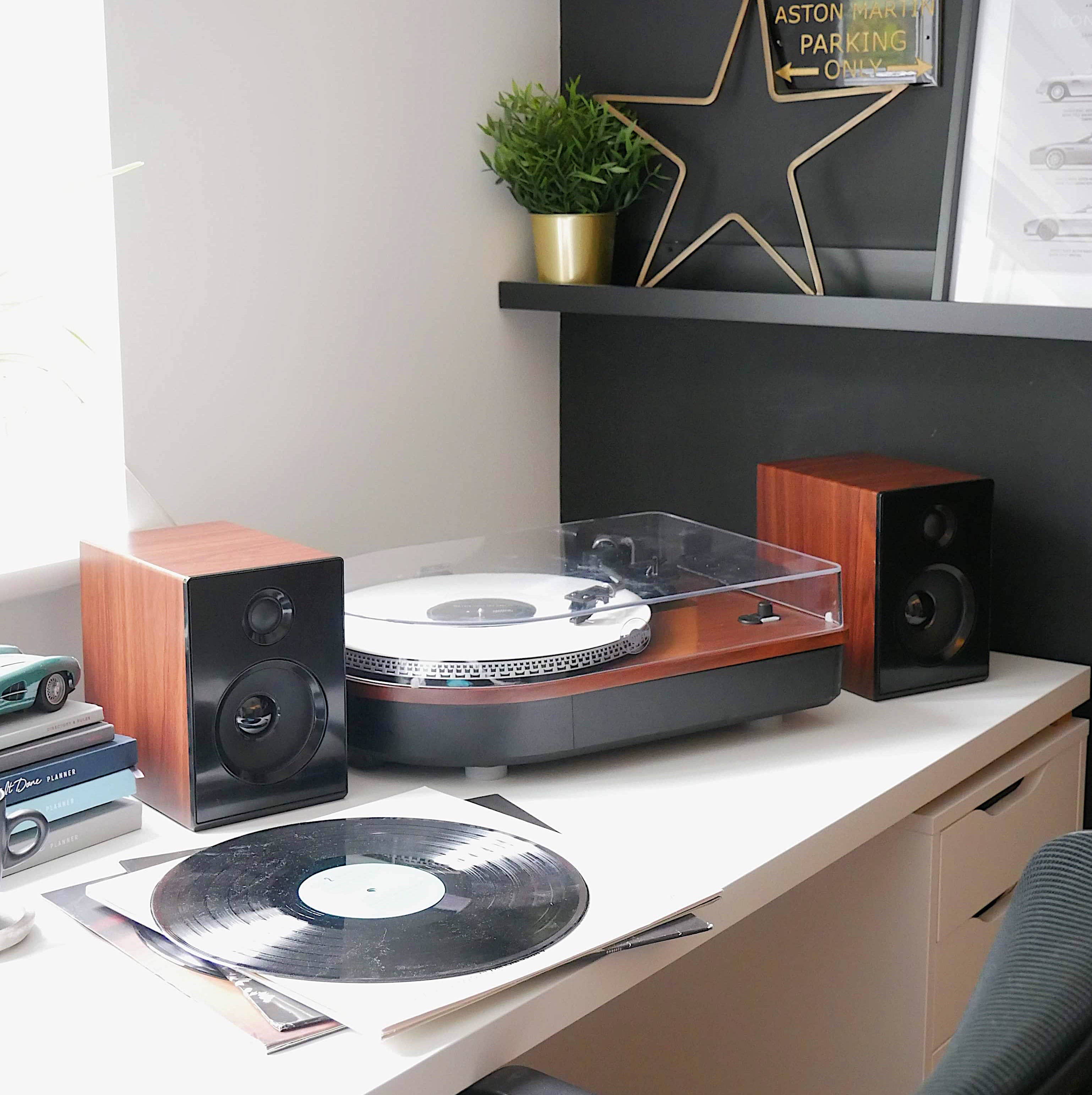 Camden Luxury Vinyl Record Player with Bluetooth